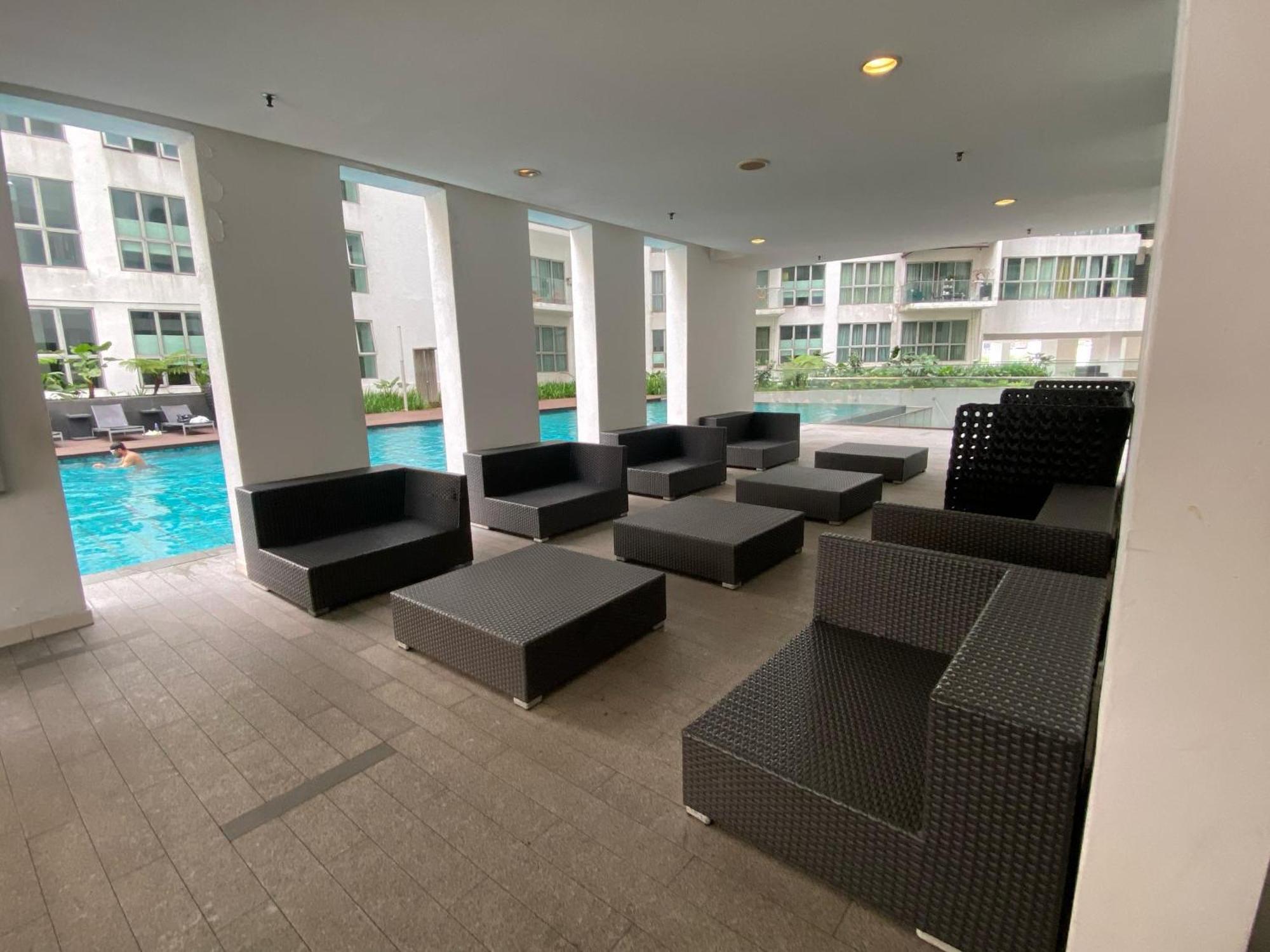 Elevated Horizons & Infinity Skypool *