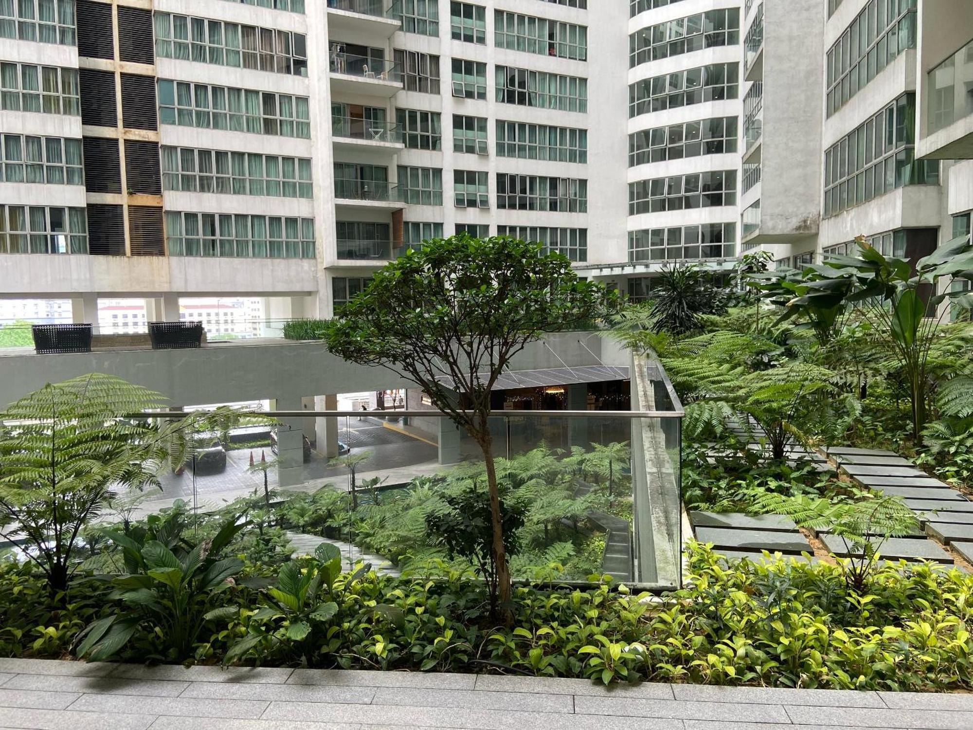 Elevated Horizons & Infinity Skypool Asrama *